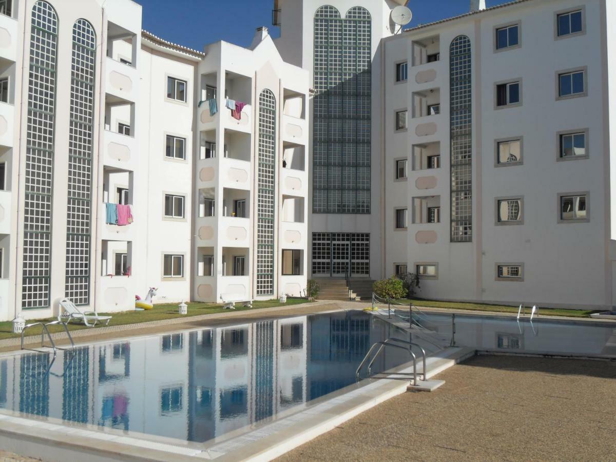 Vau Sea View, T2 Apartment, Close To Beach,Ideal For Families Portimão Exteriör bild